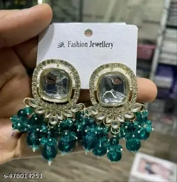 Earrings & Studs