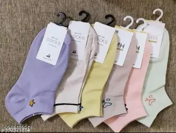 Fashionable Latest Women Socks
